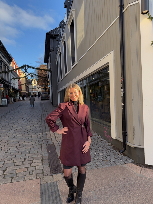 Lisa Blazer Dress - Fig - Image 5