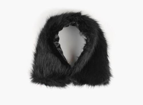 Karen Krage i Fjuskepels - Sort