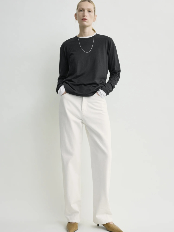 Classic Long-Sleeve Tee Black - Image 2