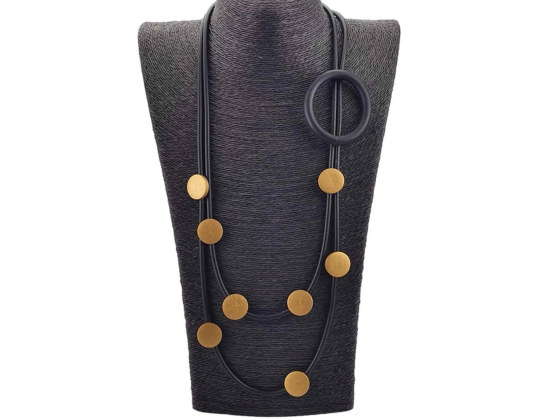 Smykke i sort gummi med gull detaljer