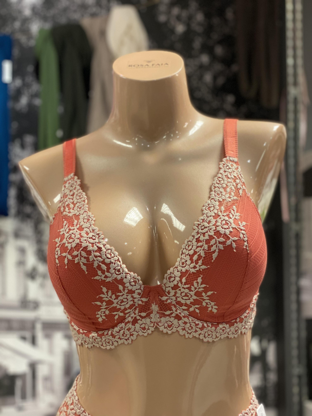 WACOAL Embrace Lace Plunge Underwire Bra WA853291631 - Image 1