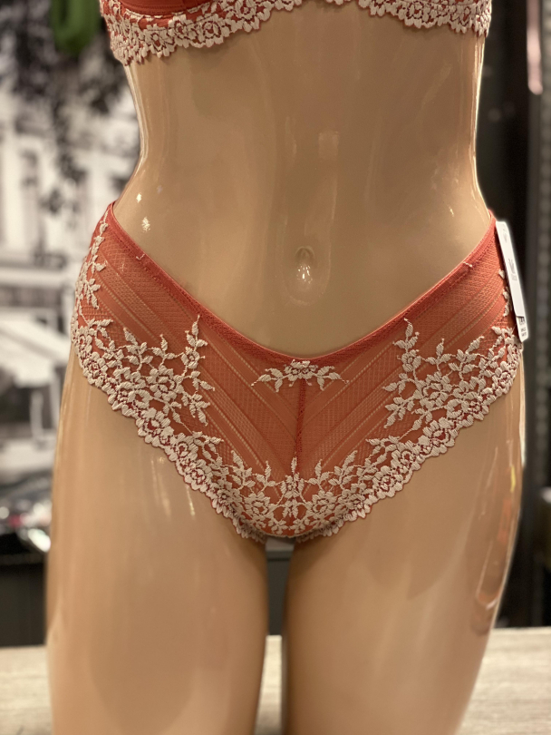WACOAL Embrace Lace Tanga WA848191631 - Image 2