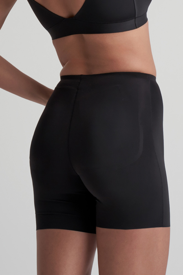 BYE BRA Paddet Short - Image 6