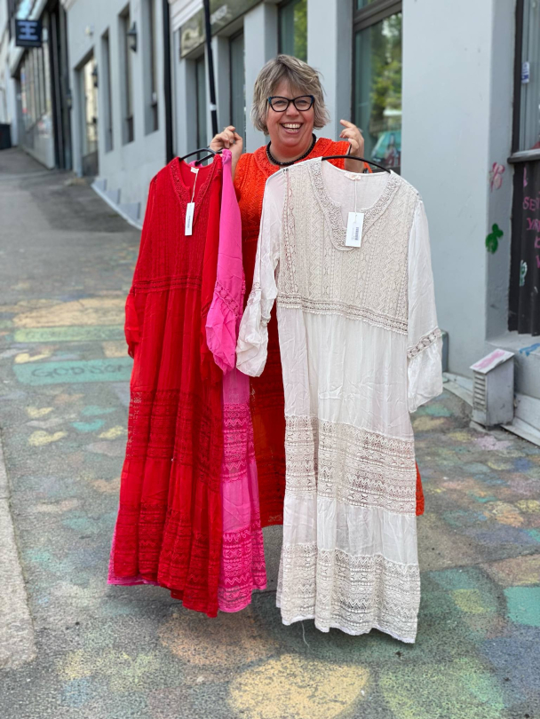 BIBBA Silkekjole V-hals PB2397 - Image 2