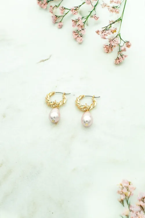 Jade shell pearl earrings pearly pink