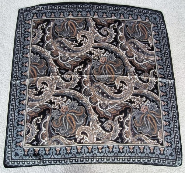 Bandana Skjerf SILKE/VISKOSE 70x70 cm - Image 1
