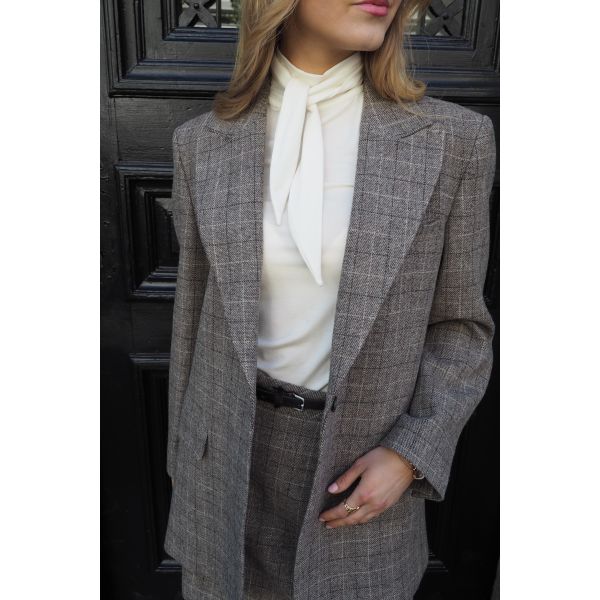 Lina Lano High Neck Egret