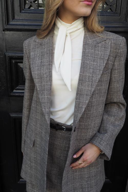 Lina Lano High Neck Egret