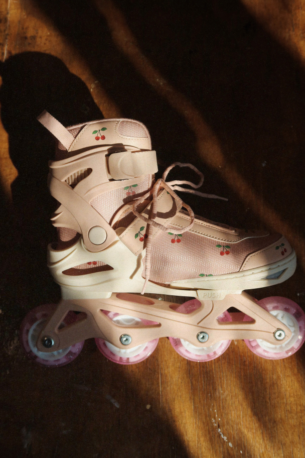 Light Up Roller Skates - Cherry Blush - Image 4