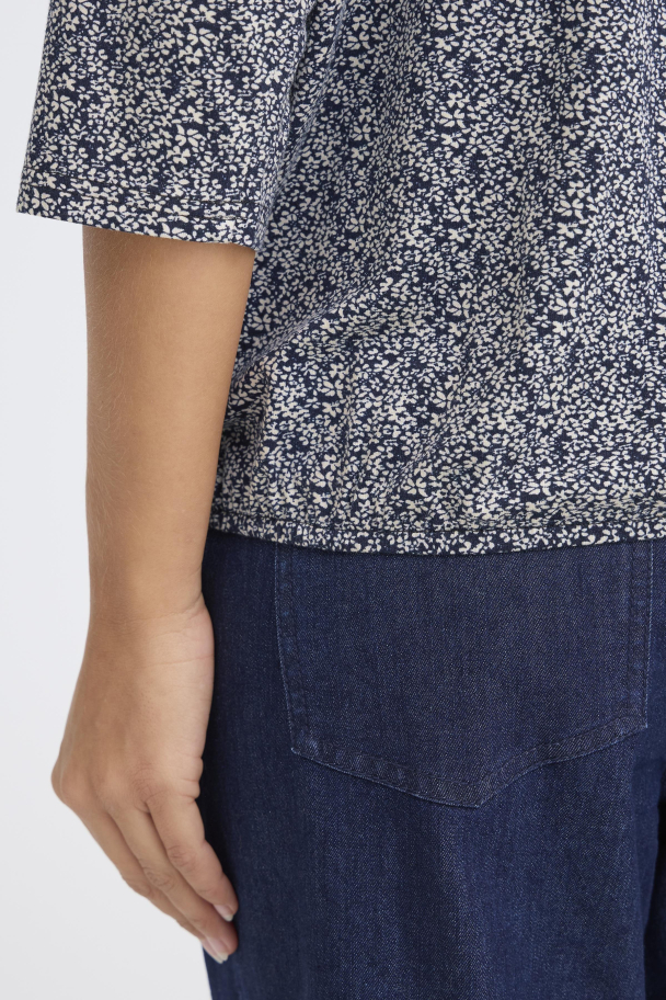 FRamy Topp m/strikk Marine - Image 3