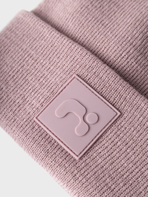 NMNMALIK KNIT BEANIE BADGE - Image 3