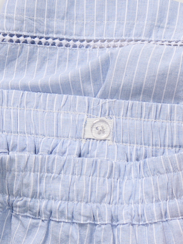 KOGDAIMI DETAIL SHORTS WVN - Image 3