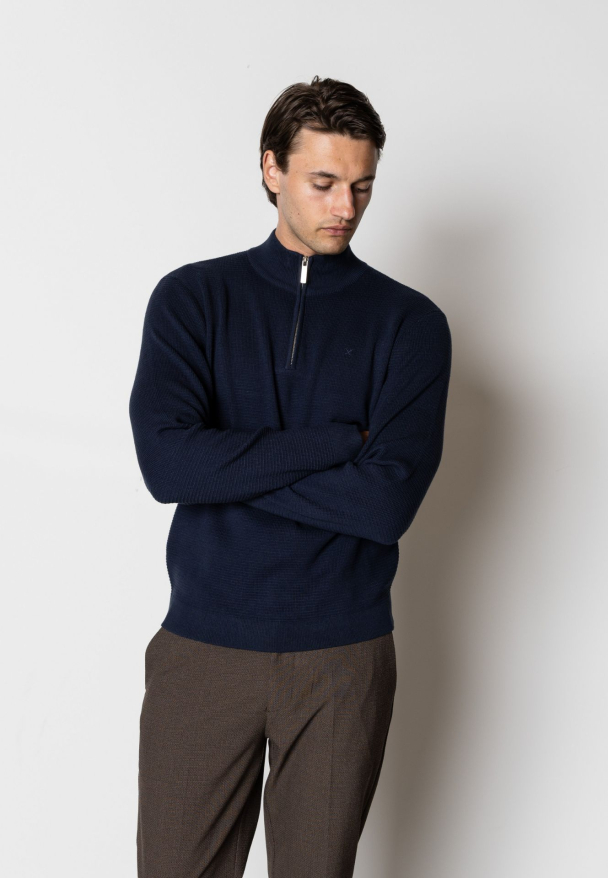 Oscar half zip knit, navy - Image 1