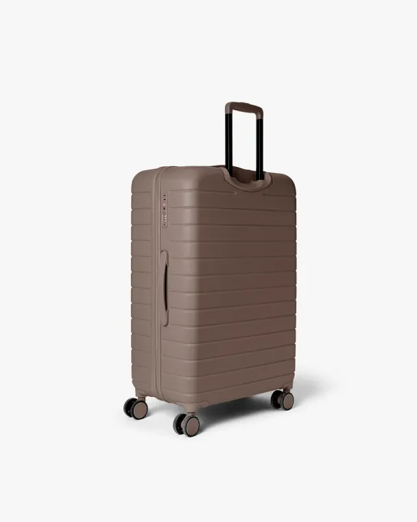 Tonal 28" Suitcase - Image 3