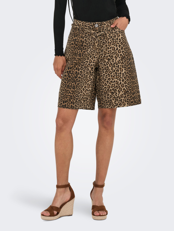 ONLNAOMI STRING AOP BERMUDA SHORTS OTW - Image 4