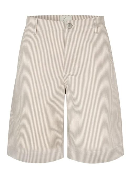 Erica Shorts Oat Milk Stripe