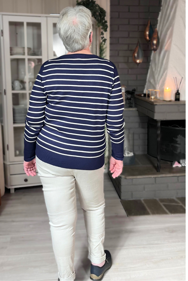 Marc Lauge Basic genser med v-hals - Image 6