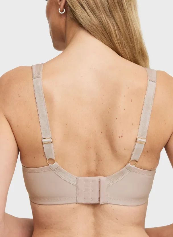 Clean Curves Wire Bra Moulded Cups - Image 2