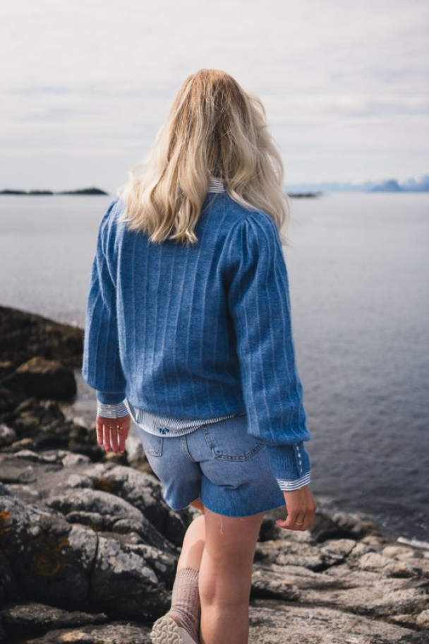 Amalie Puff Pullover - Quiet Harbor - Image 3