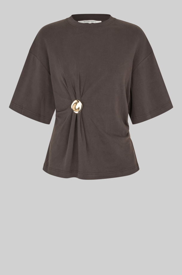 Enora Brooch Tee - Chocolate Torte  - Image 2