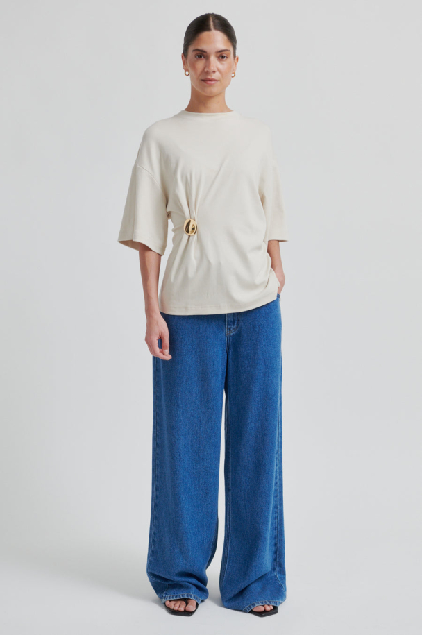 Enora Brooch Tee - Soft Beige  - Image 3