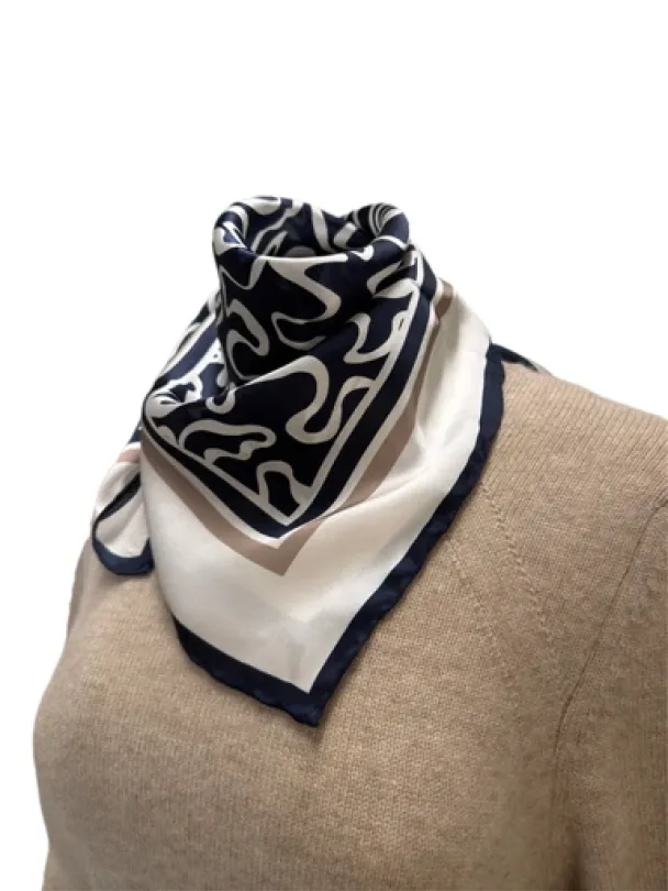 Amuse Eloise silkeskjerf, Black print