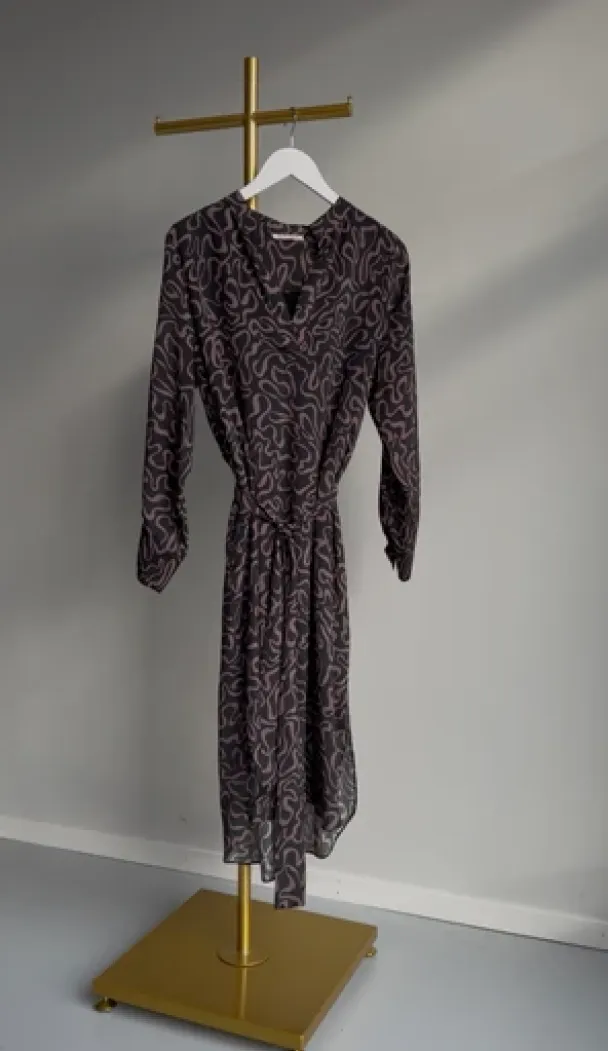 Amuse Amy kjole, Black print - Image 3