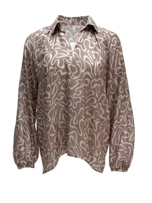 Amuse Hilde Bluse, Canvas Print - Image 1