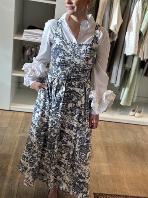 Mona Lisa Anim Blue Dress  |  Mona Lisa Anim Blue Dress fra Simplicity New York