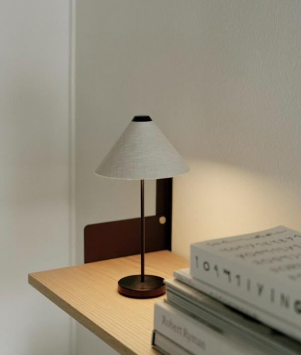 Brolly Oppladbar Bordlampe Linen - Image 1