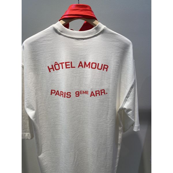 Boxy Lia Hotel Amour