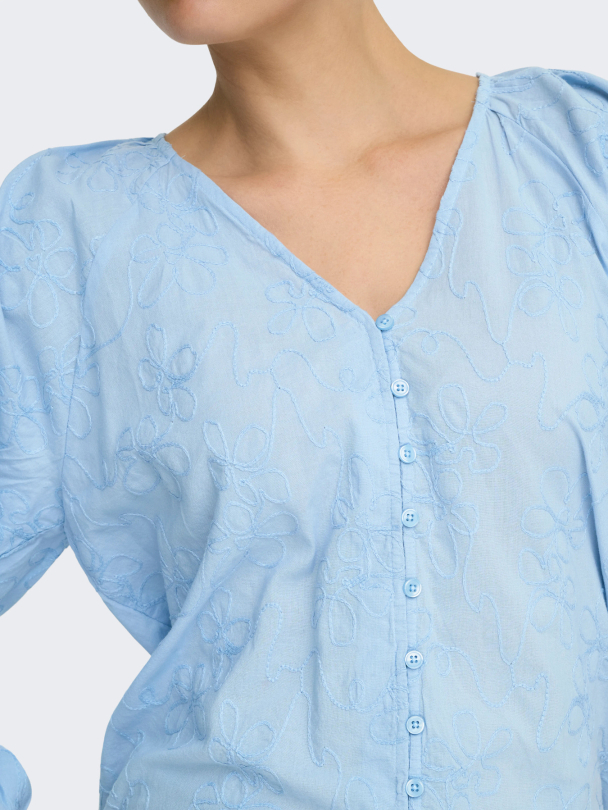 ONLZION 3/4 V-NECK EMB TOP WVN - Image 4