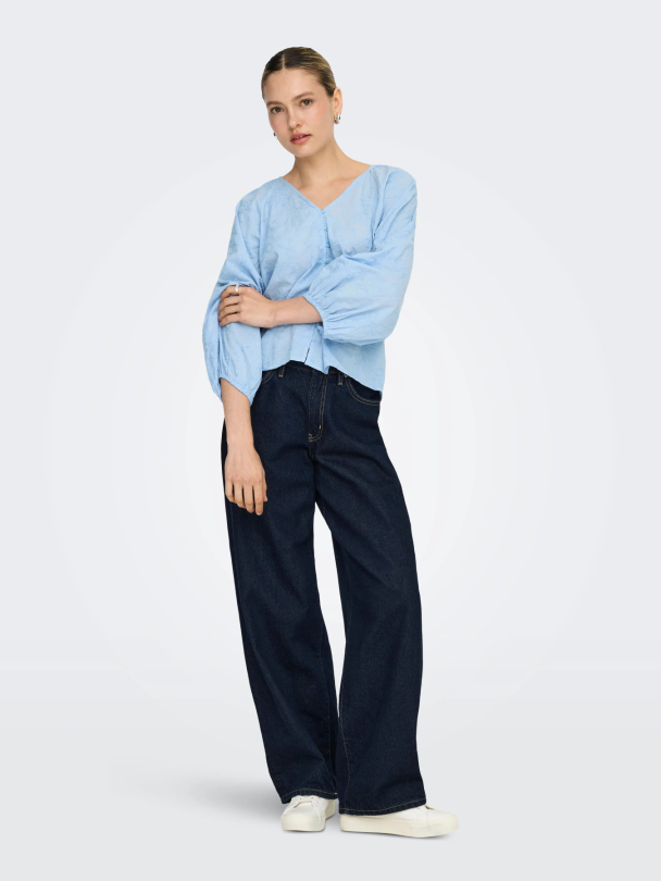 ONLZION 3/4 V-NECK EMB TOP WVN - Image 5