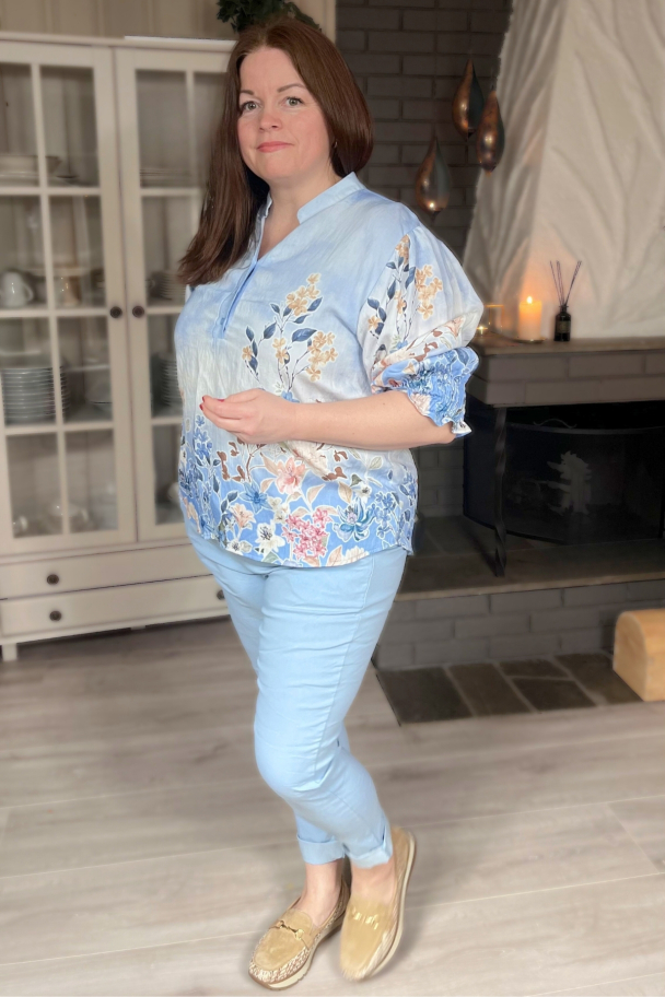 Moondust Bella flower spring bluse - Image 4