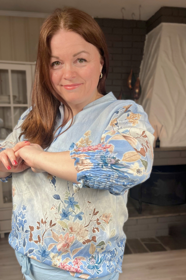 Moondust Bella flower spring bluse - Image 6