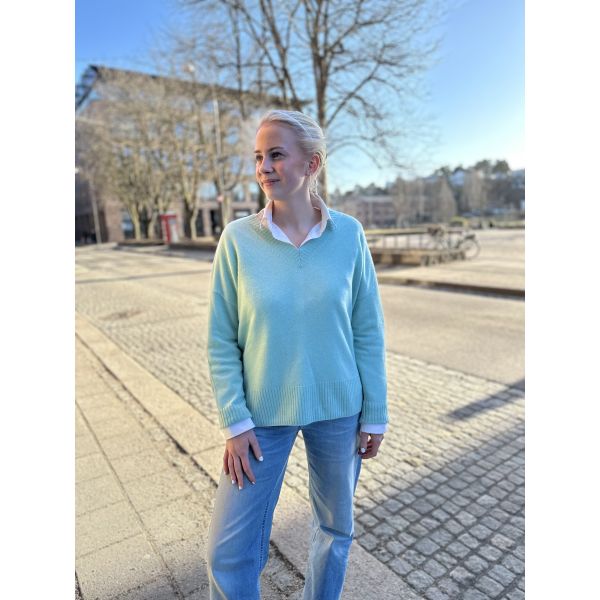 Menthol Cashmere Sweater   |  Menthol Cashmere Sweater fra Esthéme