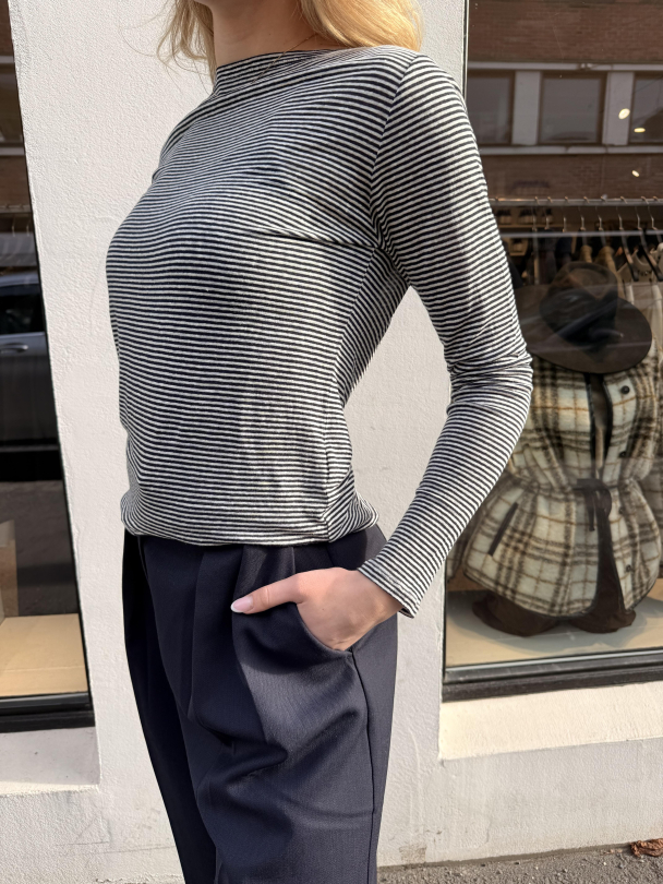 STRIPED LONG SLEEVE 