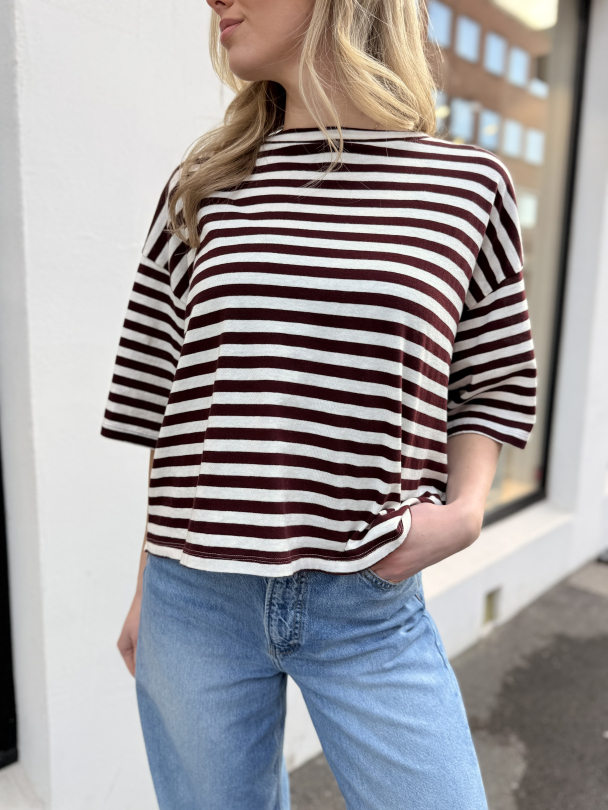 BOXY STRIPED T-SHIRT 