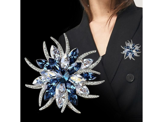 Martha - Brosje/n&aring;l