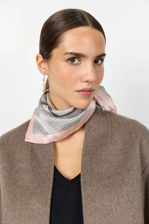 Pablo 1 Scarf - Image 1