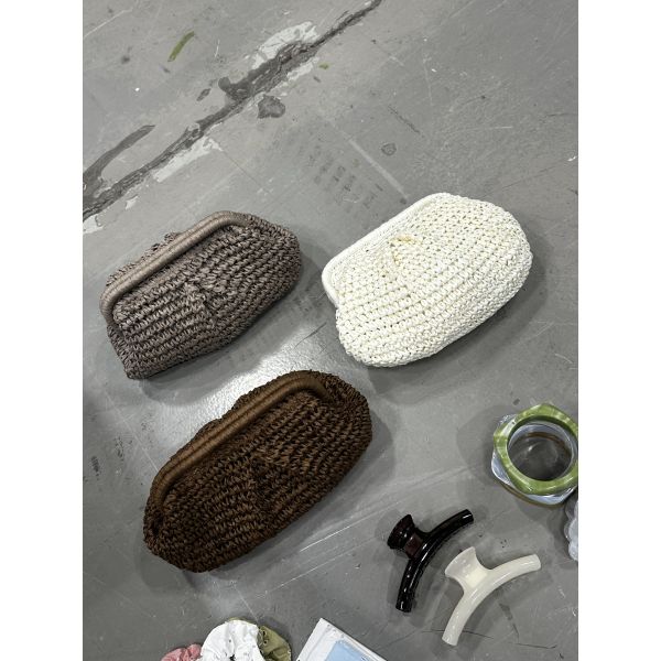 Olivia Bloom Bag Taupe