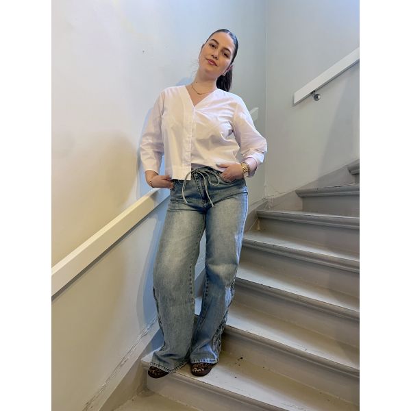 Bea 3/4 V-Neck Shirt