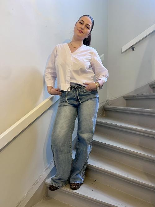 Bea 3/4 V-Neck Shirt