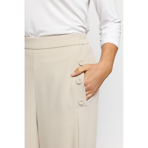 Ofelia Bukse New Kitt - Image 2