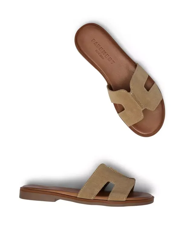 Pam Sandal