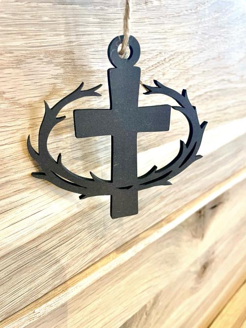 Påskepynt oppheng kors og krans