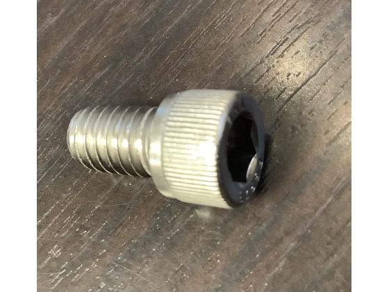 Bolt 5/16-18 x 1/2 inch 