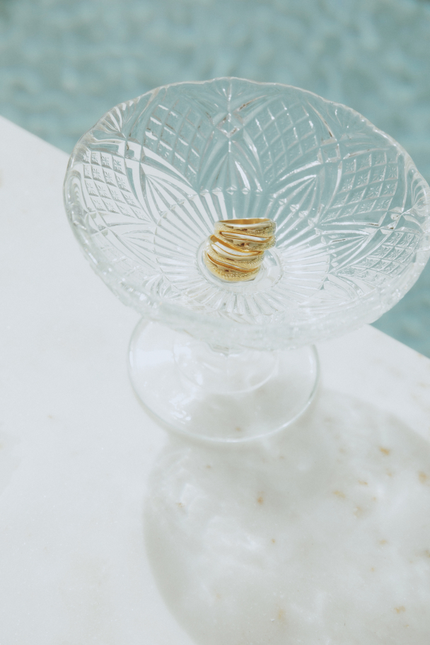 THE CURVED RING  - Image 5