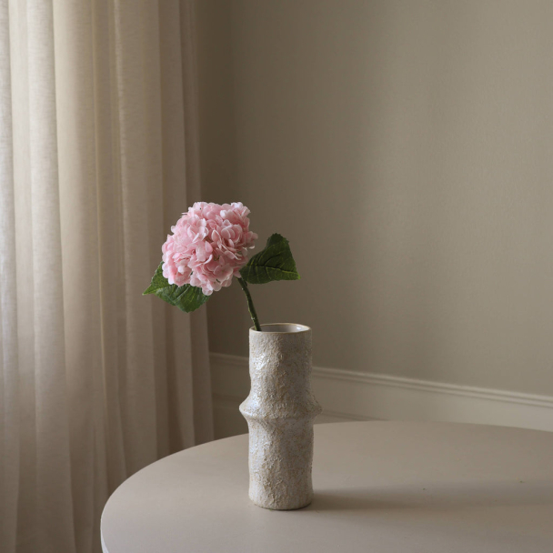 Lyserosa Hortensiablomst - Image 1