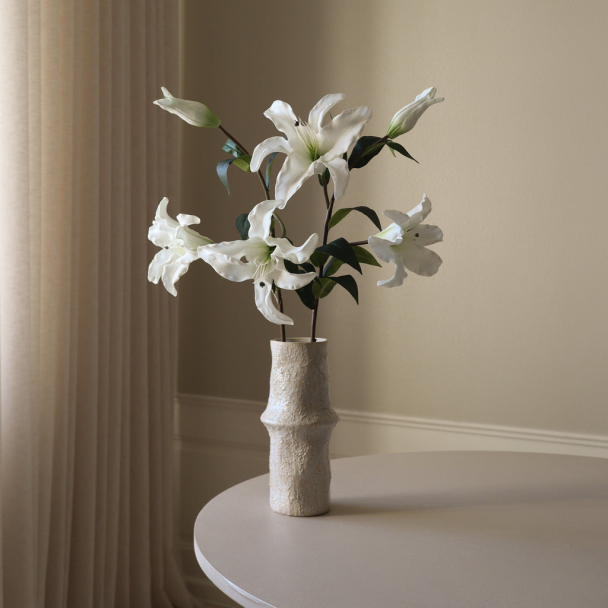 Hvit Majestetisk Liljeblomst - Image 3